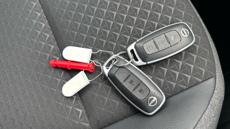 Nissan Juke 1.6 Hybrid N-Connecta 5dr Auto Hybrid Hatchback